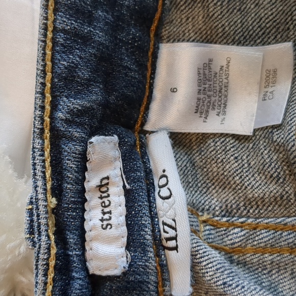 Blue Jean Capris - Picture 3 of 3